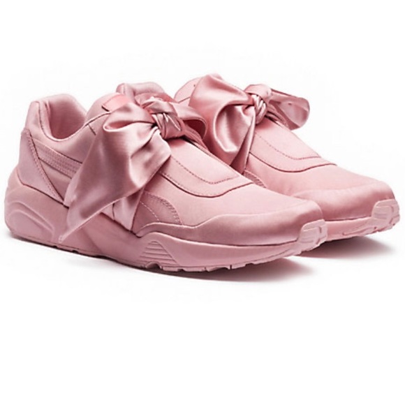 ideologi bitter Begrænse Puma | Shoes | Puma Womens Pink Bow Fenty By Rihanna | Poshmark